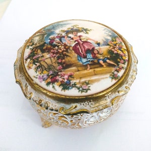 VINTAGE Music Box White and Gold Detailed Jewelry Storage Box, Victorian Trinket Box, Home Decor image 1