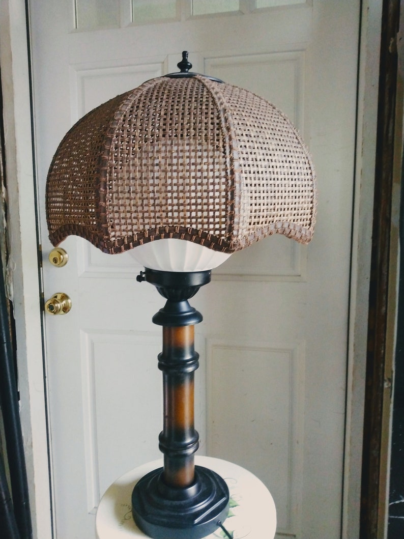 VINTAGE Faux Bamboo Lamp Mid Century Modern Lamp Coastal Chic Lamp Tropical Themed Table Lamp Asian Inspired Umbrella Light Fixture image 2