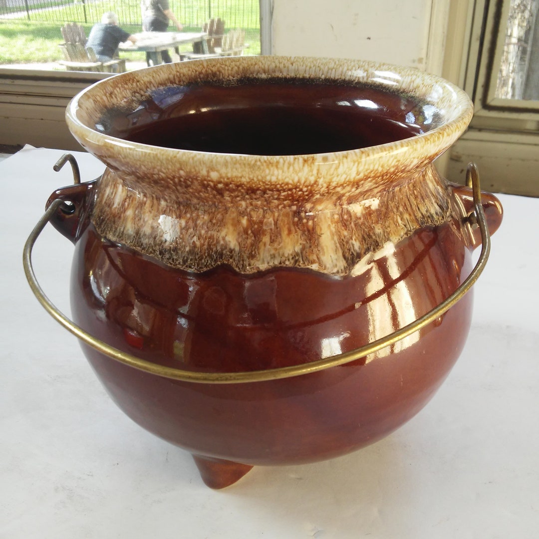 VINTAGE Brown Drip Glaze Pot//brown Drip Glaze Bean Pot//made in the