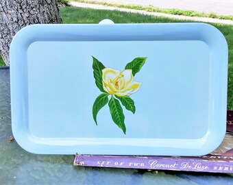 VINTAGE Metal Serving Trays// Retro TV/Serving Trays// Shabby Chic Trays// Mid Century Modern Bed/Lap Tray (Set of  4))