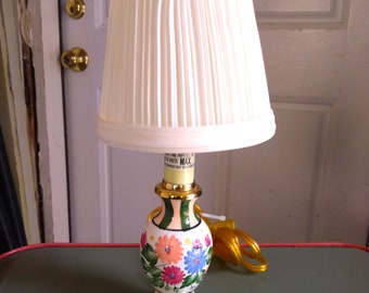 VINTAGE Ginger Jar Vase Night Light Lamp  French Country, Living Room Decor