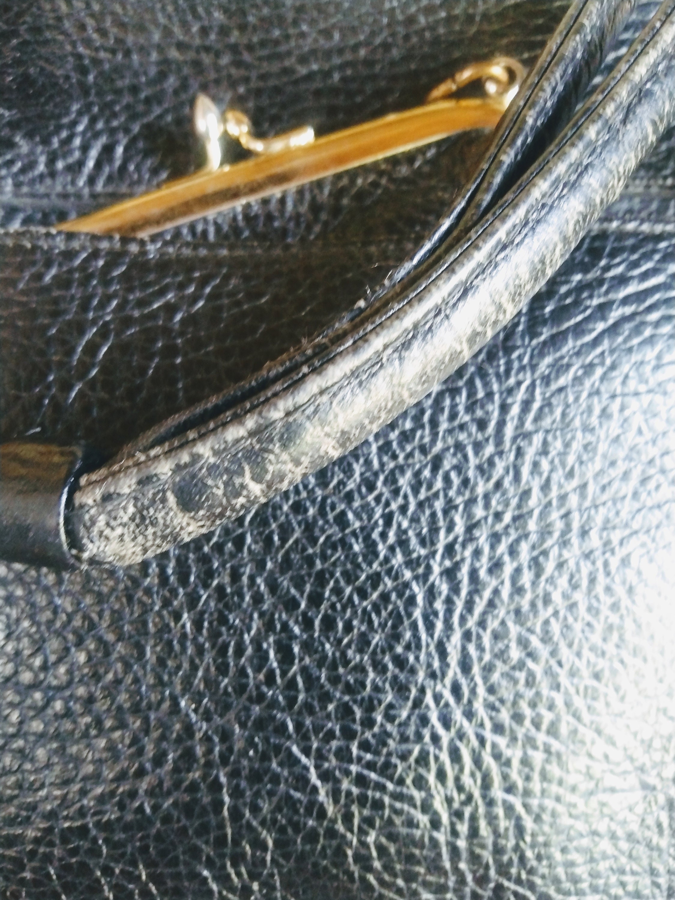 VINTAGE Black Pebble Leather SABER Handbag - Etsy