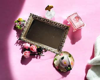 VINTAGE Gold Mirror Dressing Table Mirror Retro Tabletop Mirror Hollywood Regency Mirror Brass Filigree Mirror Shabby Chic Mirror (3 Styles)