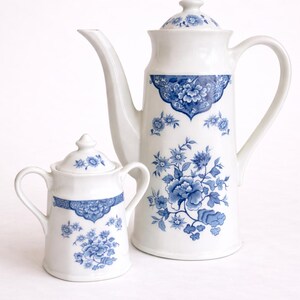 VINTAGE Staffordshire J.G. Meakin Coffee Pot and Sugar Bowl J.G. Meakin Coffee Pot and Sugar Bowl with Floral Garland J.G. Meakin Ironstone