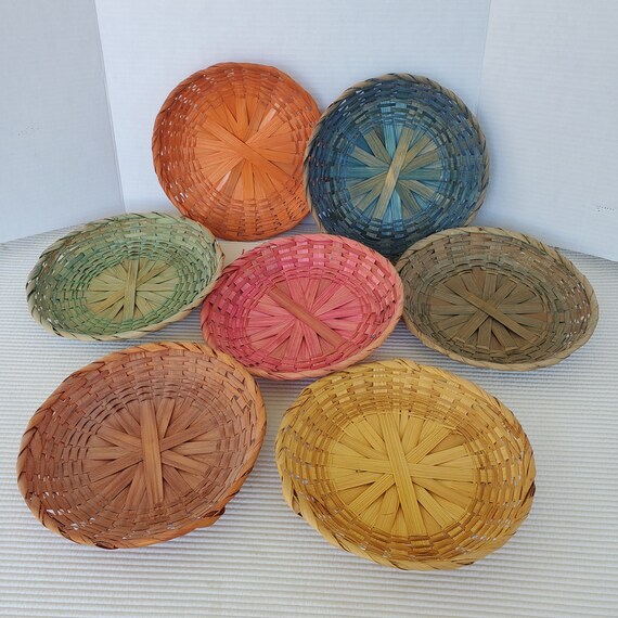 7 Wicker Paper Plate Holders Baskets 9" Vintage Rattan Round Boho Raffia Straw