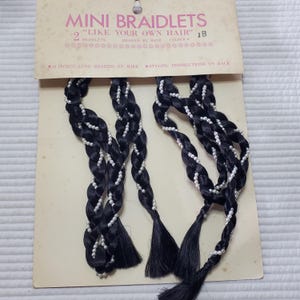 Ensemble de mini postiches Braidlets 30" tressé sur fil noir vintage 1B paquet de 2 fausses perles neuves sur carte