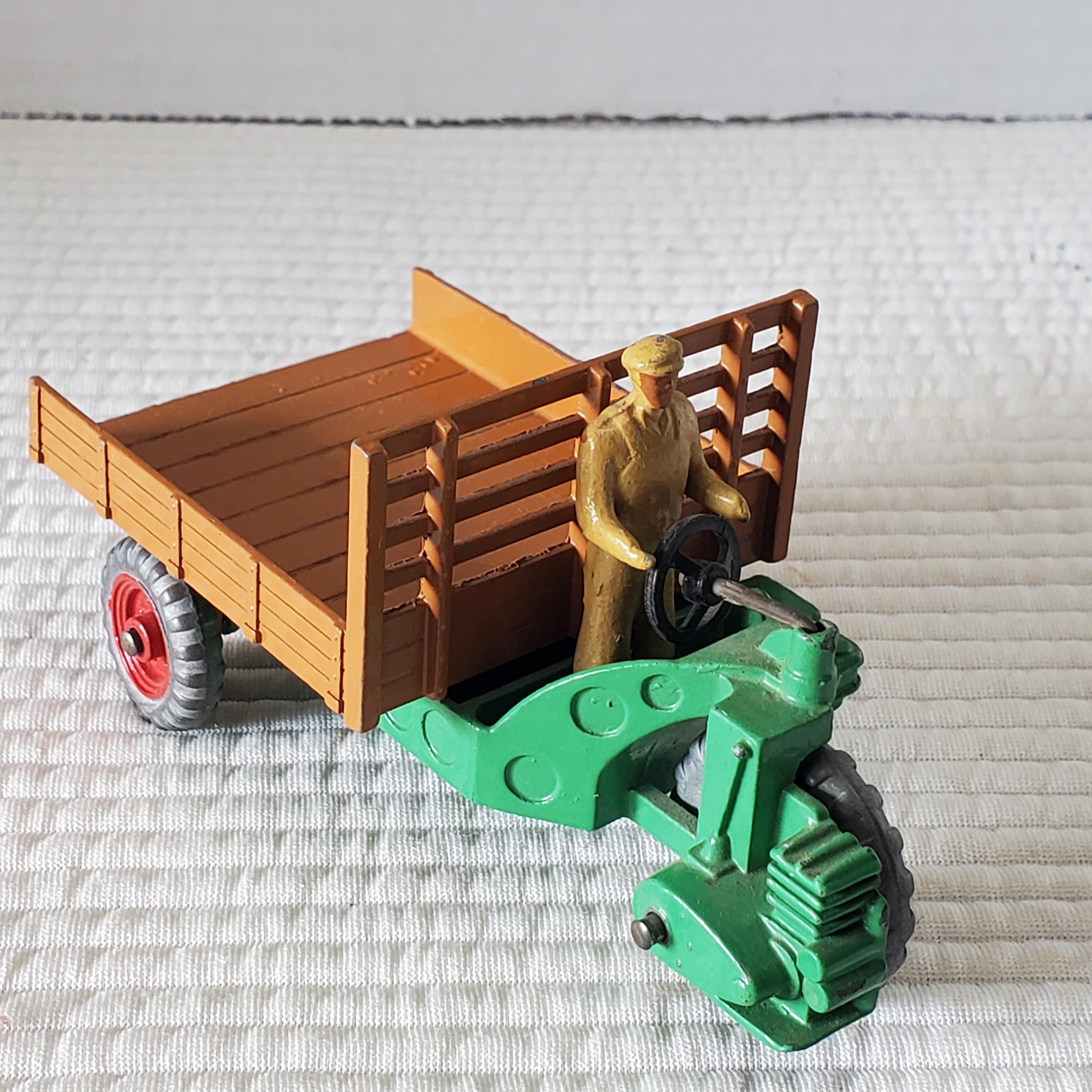 Jouet Ancien Dinky Toys 811 Caravane - Années 50, Made In France (Occasion)