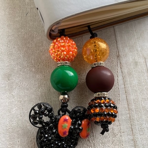Traveler&#39;s journal notebook planner book thong/bookmark Chunky Bead charms