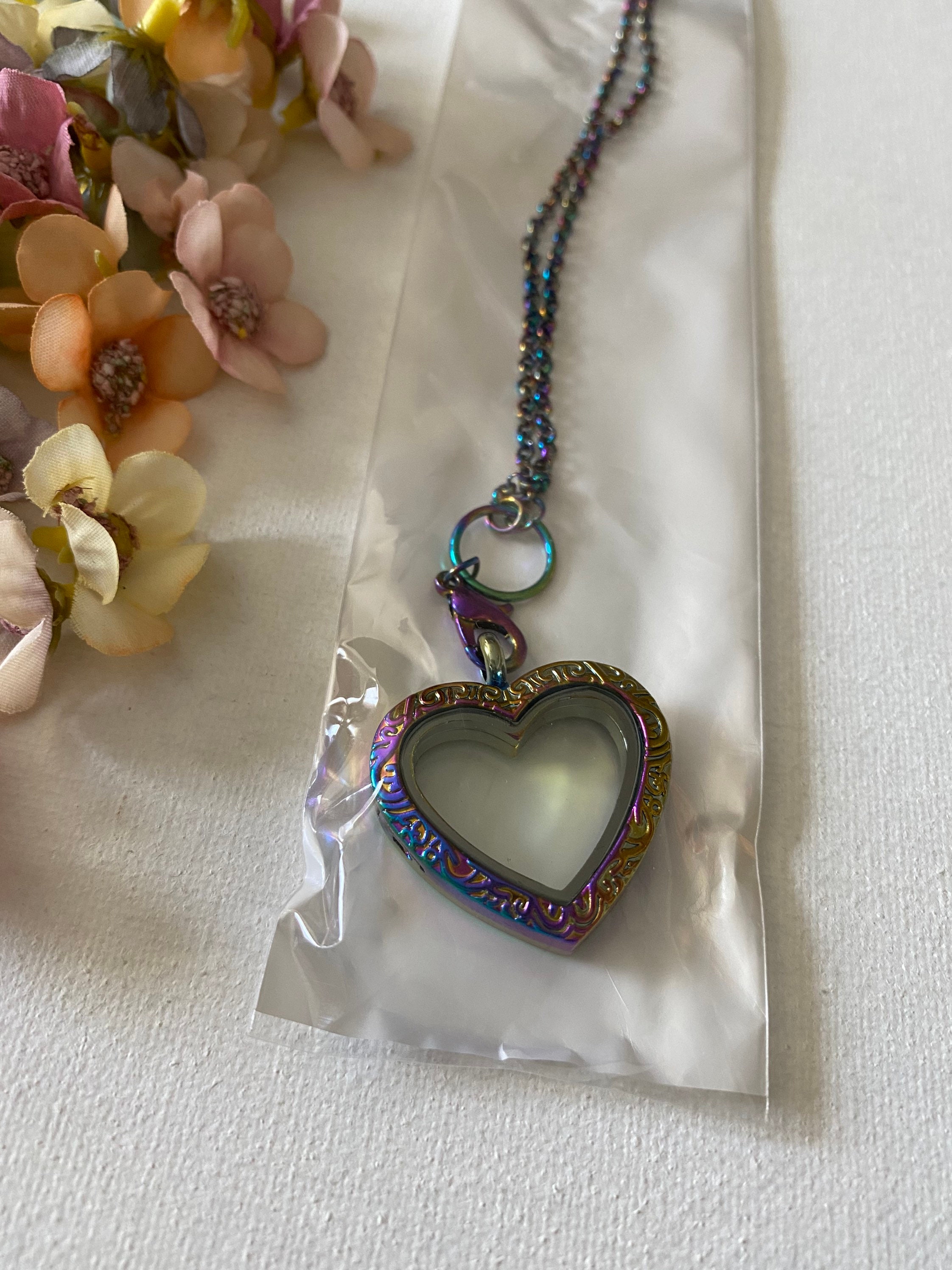 Shopping namara daughter necklace online