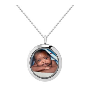 Foto personalizada 30mm Plata redonda Acero inoxidable Impermeable Memoria viva Encanto flotante Medallón de vidrio redondo Colgante con collar