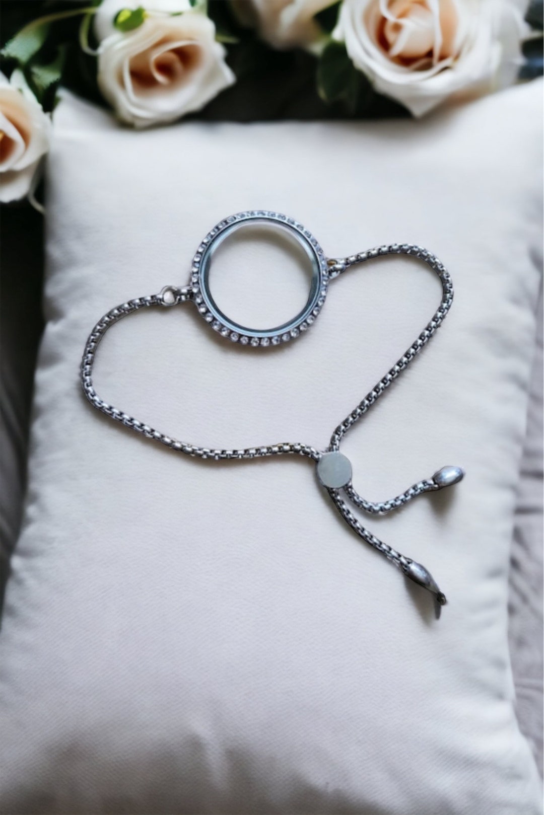 30mm and 25mm Stainless Steel Twist Closure Clear Rhinestone Locket ...