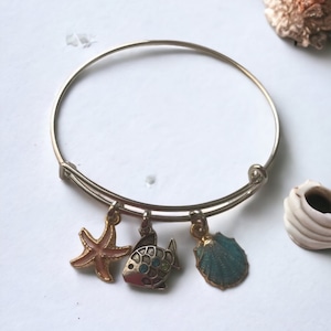 Sea Shells Beach Charm Bracelet Expandable Bangle