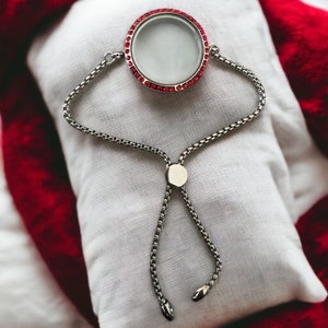 25mm and 30mm 316L Stainless Steel Twist Closure Red Rhinestone Locket Bracelet Floating Charms Locket Glass Locket with Adjustable Chain
