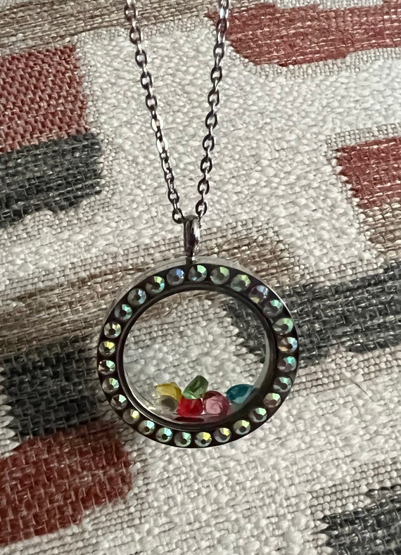 Collier Médaillon Rond Cristal Couleur Café - Neuf Sans Emballage - Mémoire Vivant
