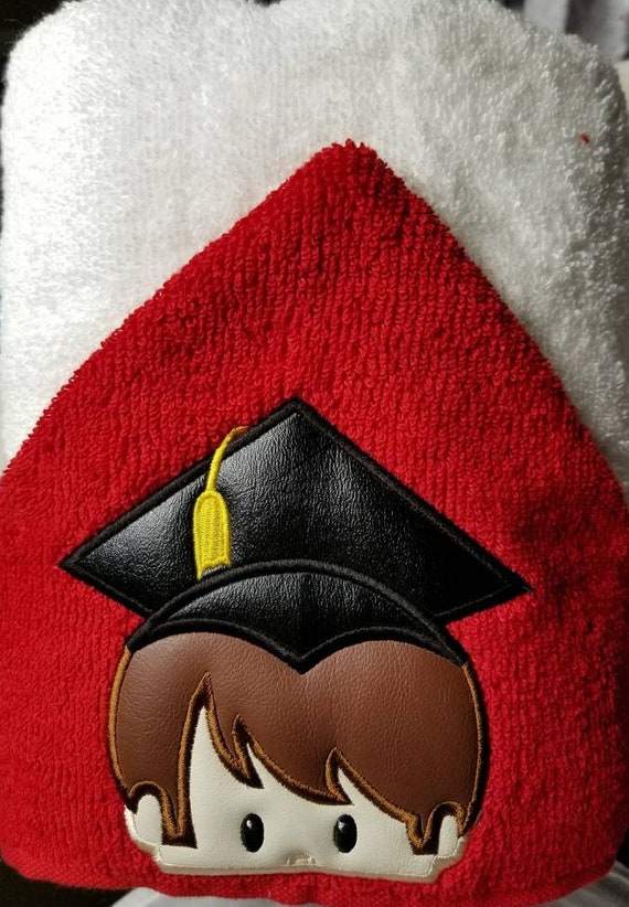 Personalized Beach Towel Girls Hooded Towel Graduation Gifts Boys Hooded Towel Bath Towel Embroidered Hooded Towel