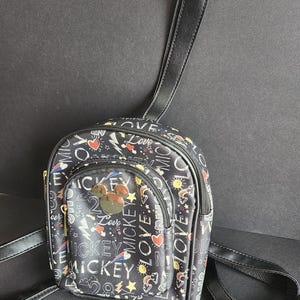 Mini sac à dos « Love » Mickey Mouse Parcs Disney Noir multicolore 8 x 8 x 4 image 1