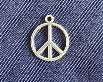 Peace Sign Charm 20 mm