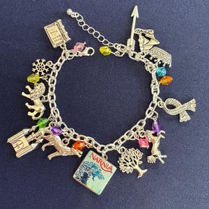 Chronicles of Narnia, Lion Witch and Wardrobe, Aslan, Charm Bracelet. CS LEWIS