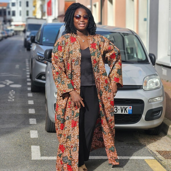 Kimono africain oversized pour personne élegante. Boss Lady. Imprimé Wax