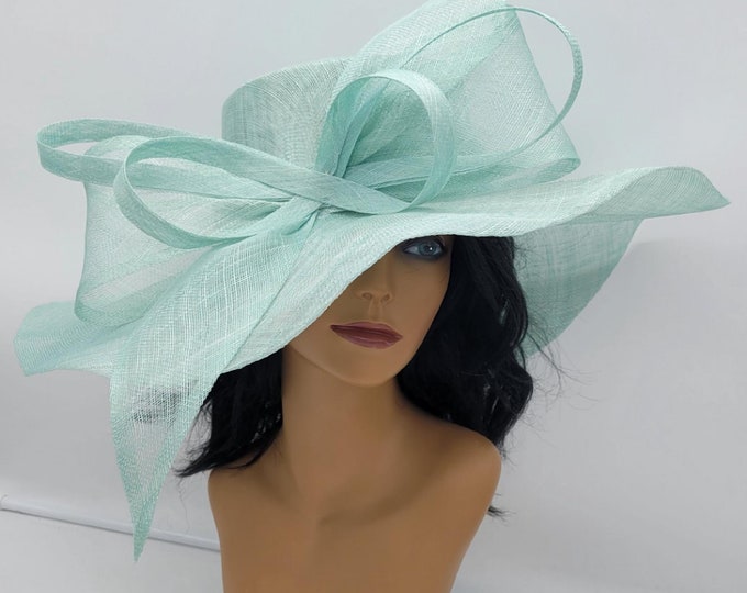 Mint Green Kentucky Derby Fascinator, Mint Green Wedding Hat, Royal Ascot, Church Hat, Easter Hat Race Hat