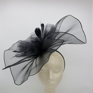 Large Black Kentucky Derby Fascinator - Funeral Hat, Kentucky Derby Hat, Race Hat, Tea Party Hat, Bridal Hat, Hat with veil, Fancy Hat