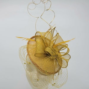 Gold Kentucky Derby Fascinator- Wedding Fascinator, Bridesmaids, Race Hat, Kentucky Derby Hat, Cocktail Tea Party