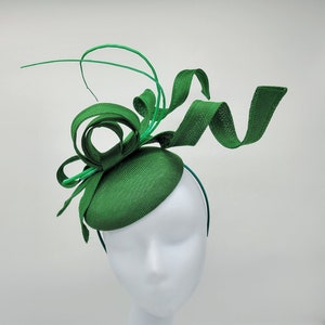 Green Kentucky Derby Fascinator Hat, Green Fascinator,  Kelly Green Hat, Race Hats, Church, Photoshoot, St Patrick's Day