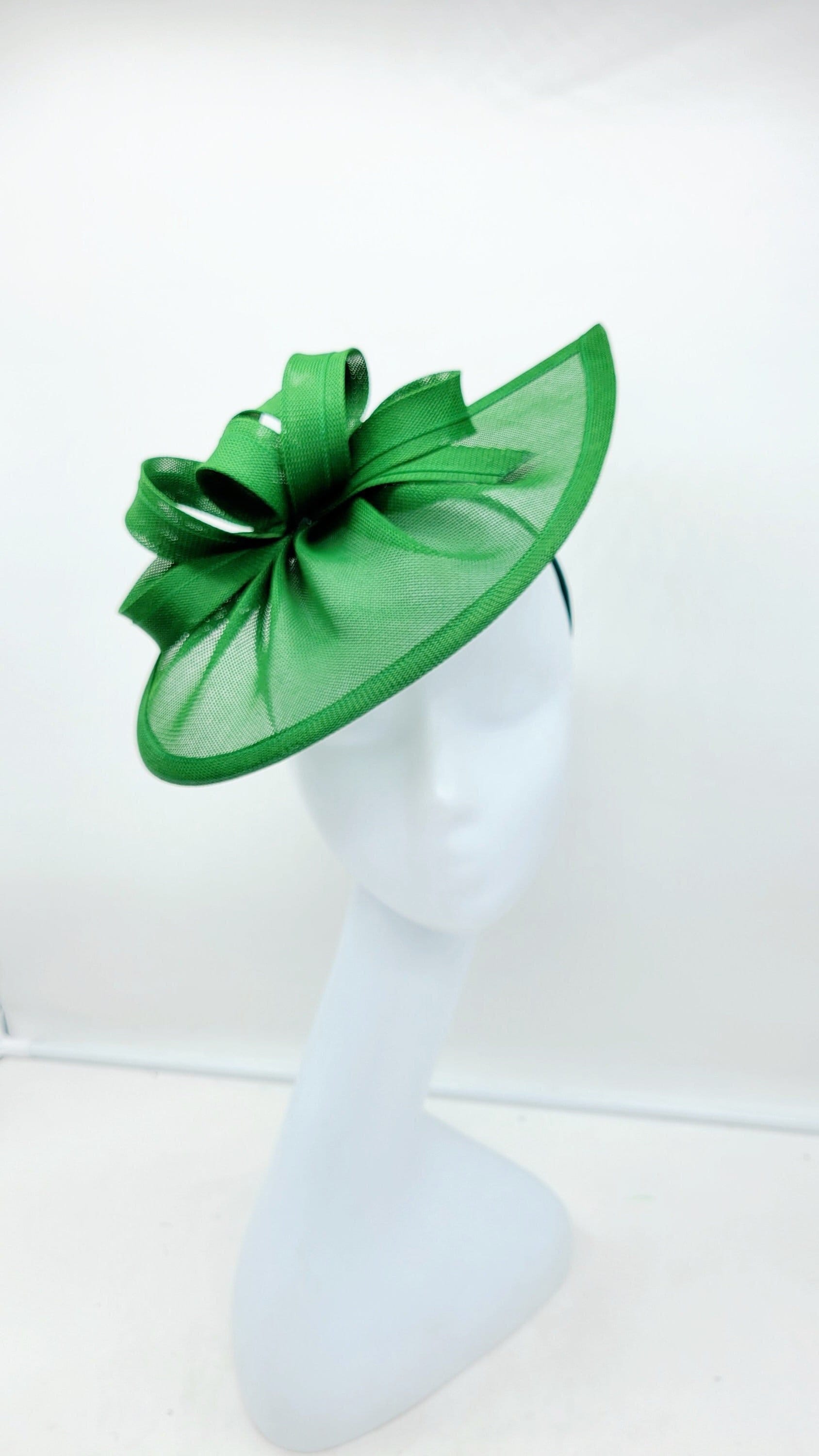 5101KYSI Kelly, natural w/ black - Louise Green Millinery