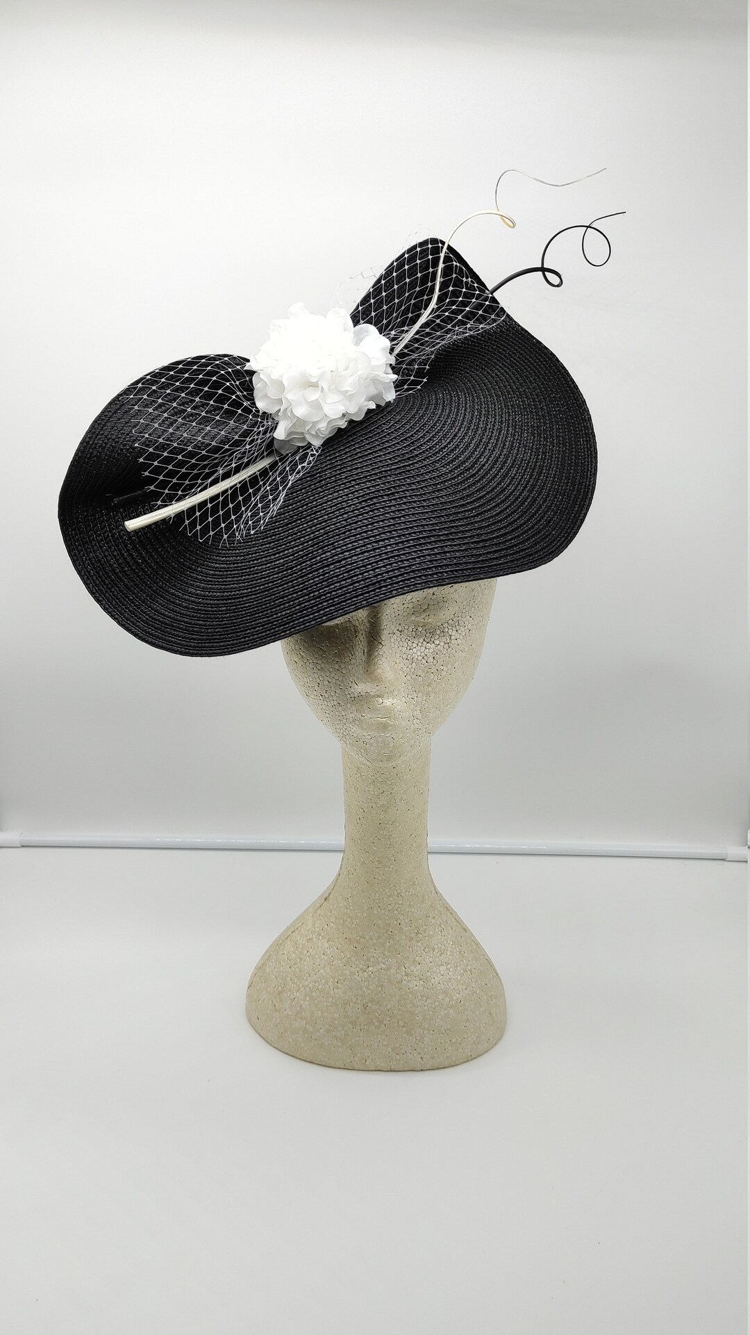 Black & White Kentucky Derby Hat: Large Brim Race Day  display picture 1