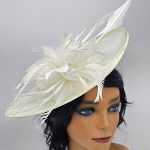 Ivory Kentucky Derby Fascinator Hat - Wedding Hat, Race Hat, Tea Party Hat, Bridal Hat, Hat with veil, Fancy Hat