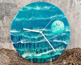 Underwater Ocean Clock on Vinyl Record, Sand Dollar and Seaweed, Turquoise Blue Ocean Waves Resin Art, Glittery Abstract Seaweed