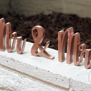 Mr and Mrs Sign 5in, Sweetheart Table Sign, head table sign, sweetheart table decor wedding sign, head table decor, wedding decor