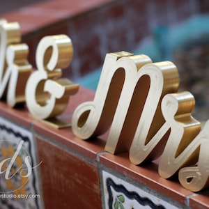 Mr and Mrs Sign, 5in. Modern Script Sweetheart Table sign , wedding, gold mr and mrs sign , sweetheart table wedding decor , free Shipping!