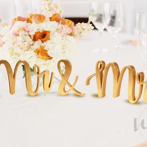 Mr and Mrs Sign 5in, Sweetheart Table Sign, head table sign, sweetheart table decor wedding sign, head table decor gift FREE Shipping 画像 1