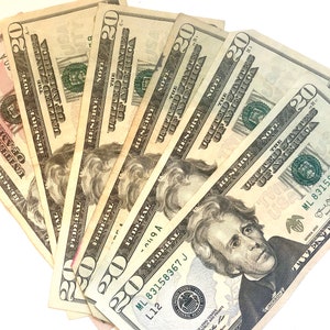 Lectura financiera sobre dinero e inversiones