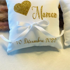 Dad and Mom wedding ring cushions in gold with customizable date image 3