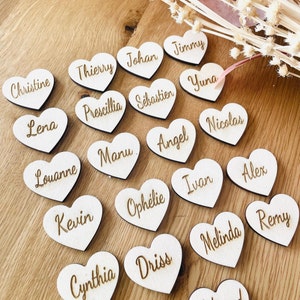 Ortsmarkierung in Herzform aus hellem Holz, personalisierbar mit Vornamen, Hochzeitsetikett, Taufe, Geburtstag, Boho, Natur, Vorname graviert