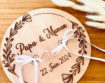 Porte alliances de mariage en bois papa et maman personnalisable avec date gravés style bohème chic champêtre
