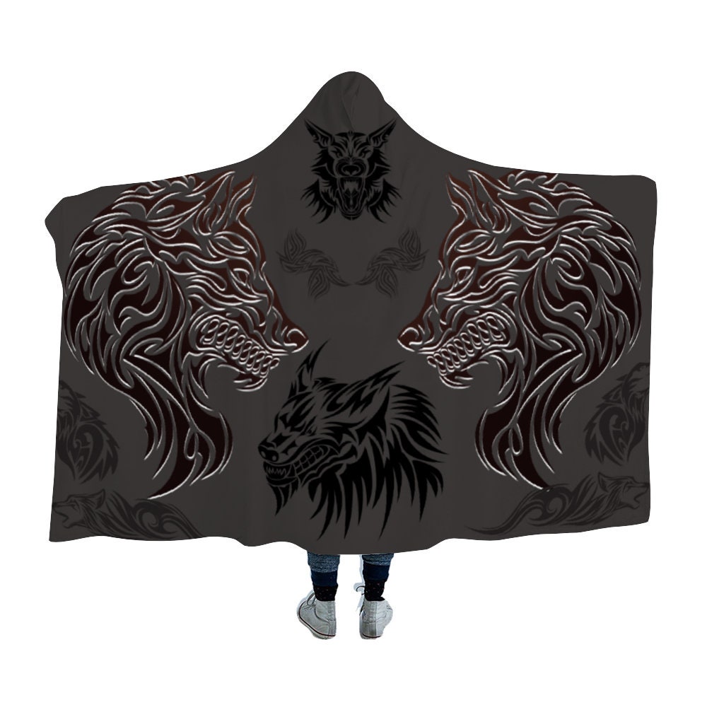 Discover Wolves Hoodie Blanket