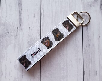 Rottweiler Gift Wrist Strap, Car Keychain for Rottie Owner, Dog Sitter Gift, Dog Lover Key Fob Wristlet, USB Keychain Idea for Ladies, Ring