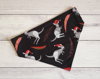 Aussie Christmas Bandana Over the Collar, Scarf for Pets, Holiday Bandanna Dog, Kangaroo Present, Gift Pet Lover, Photo Accessory