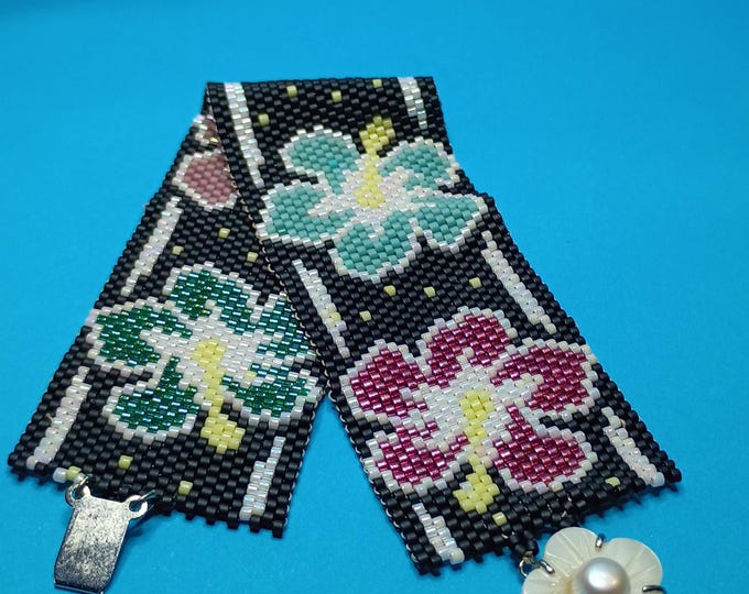 Elegant Floral Beaded Cuff Bracelet