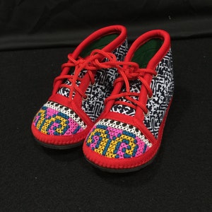 toms hmong shoes
