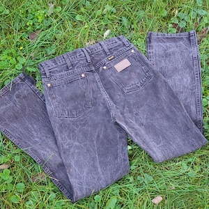Vintage 1970&#39;s to 1980&#39;s Distressed Faded Wrangler Western Jeans / 30 x 32