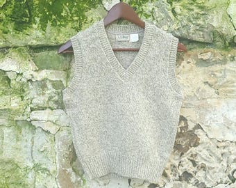 Vintage 1980&#39;s to 1990&#39;s LL Bean Knit Wool Sweater Vest / Small
