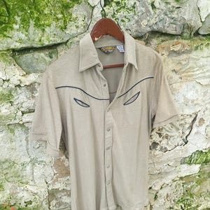 Vintage 1970&#39;s Western Soft Towel Style Pearl Snap Button Down Shirt / S to M