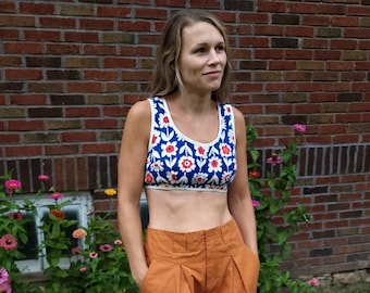 Vintage 1970's Floral Boho Swimsuit Top / Women's Cropped Top / 36B to 36C
