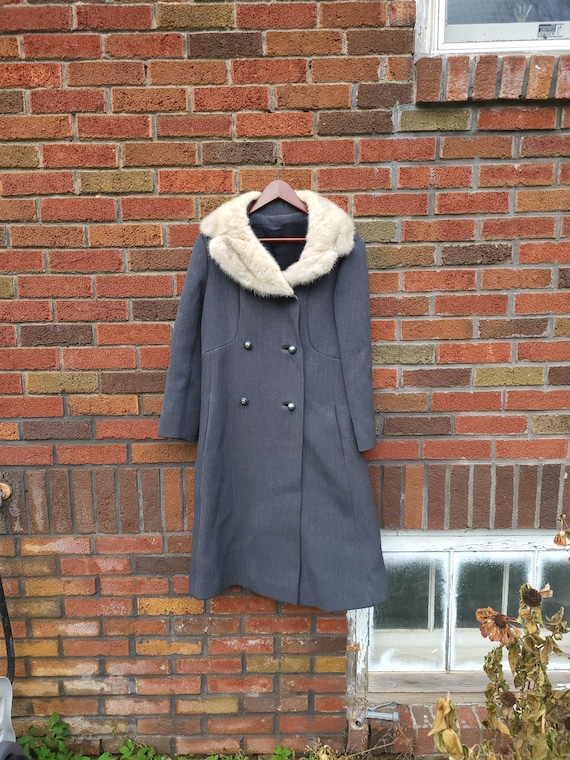 Vintage 1950's-1960's Women's Mink Collar Wool Lo… - image 1