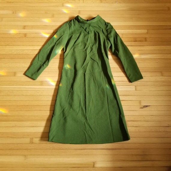 Vintage 1960/'s to 1970/'s Green Textured Long Sleeve Dress  M to L  Elegant Poly