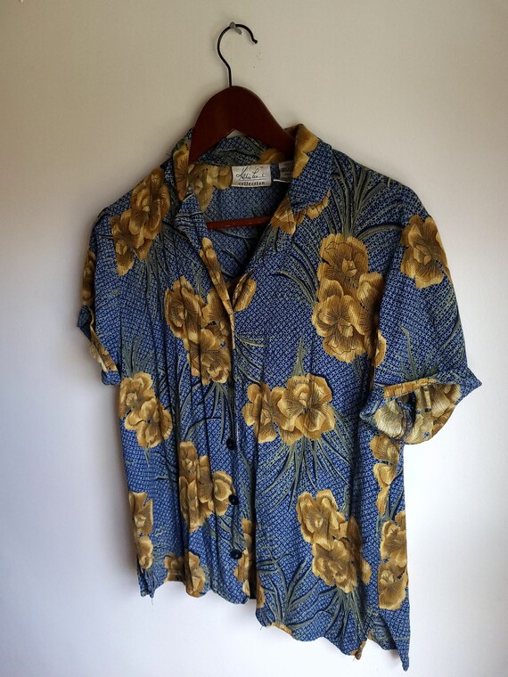 Vintage 1990's Y2K Floral Button Down Shirt / Wom… - image 7